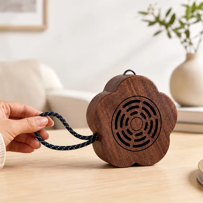ZTZ910-11 Prunus Mume Flower Bluetooth Speaker