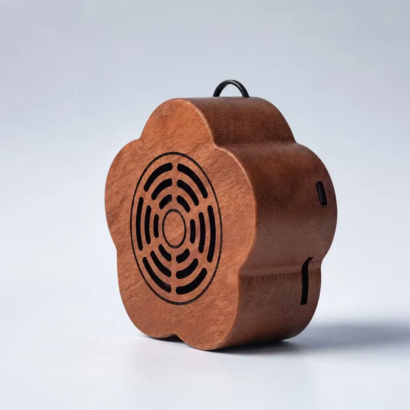 ZTZ910-13 Prunus Mume Flower Bluetooth Speaker